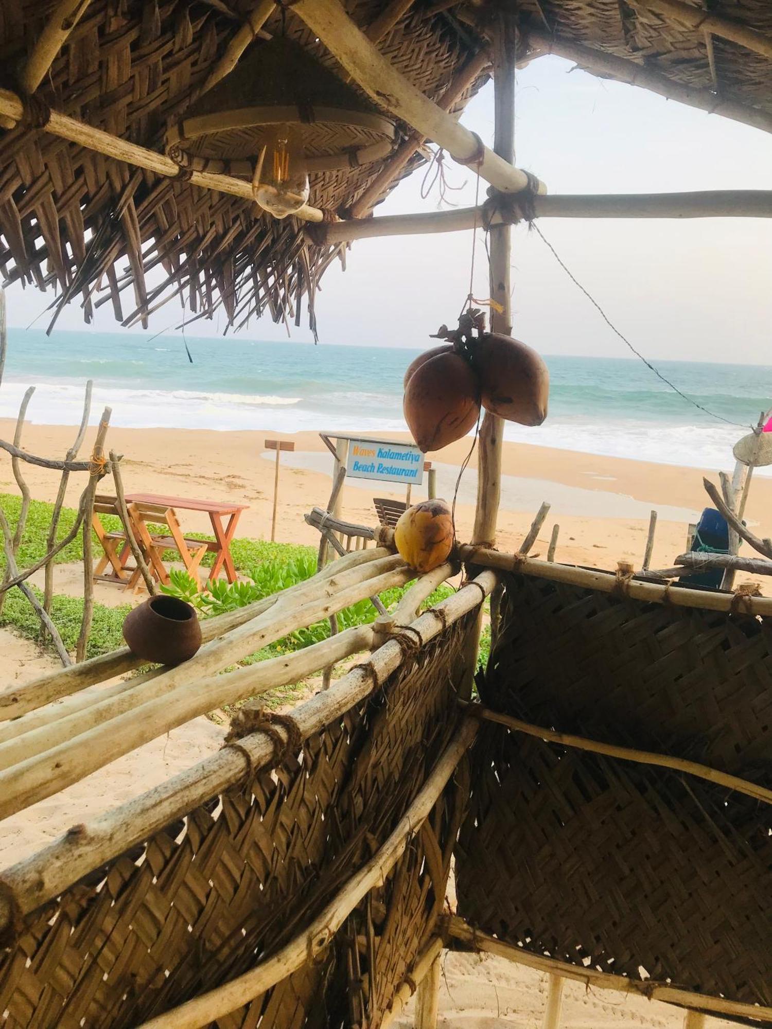 Waves Ranna Cabana And Seafood ภายนอก รูปภาพ