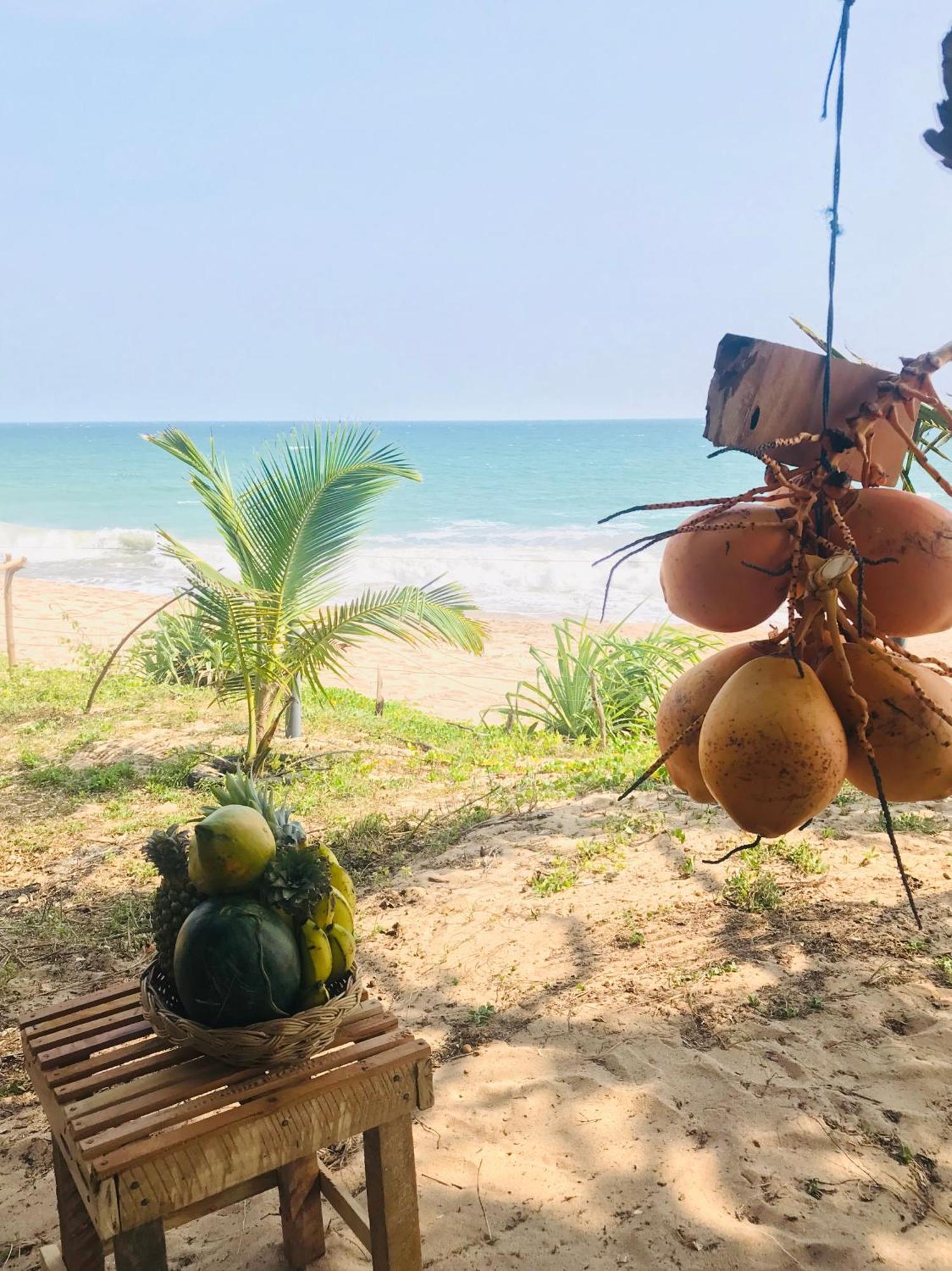 Waves Ranna Cabana And Seafood ภายนอก รูปภาพ