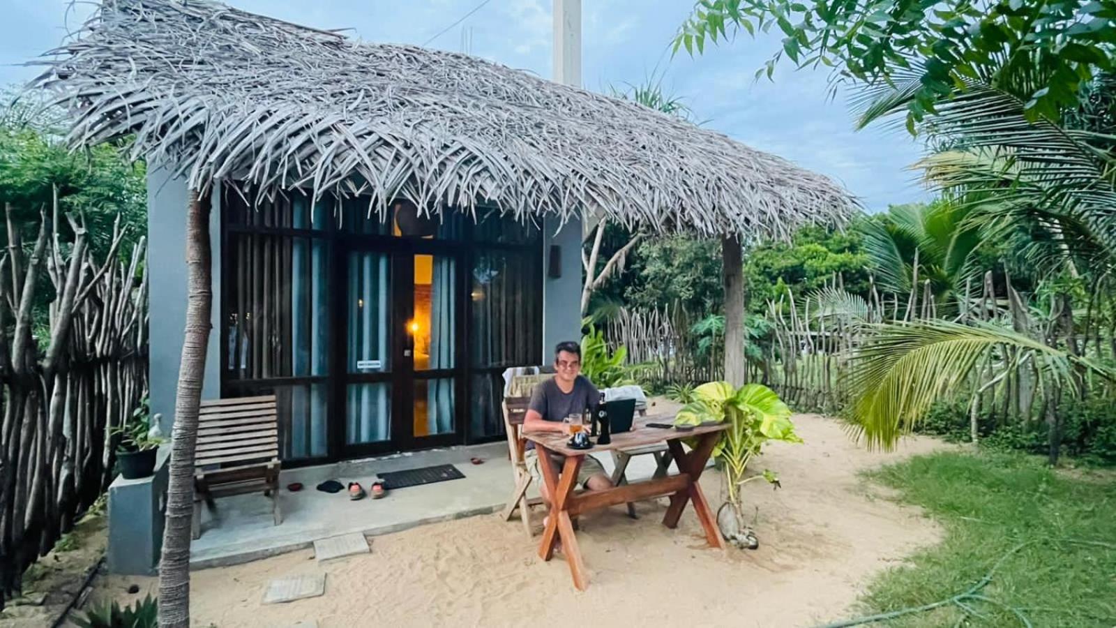 Waves Ranna Cabana And Seafood ภายนอก รูปภาพ